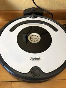 Robot Roomba Vacuum (East Grand Forks)
