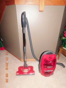 Kenmore Progressive Canister Vacuum Model 116 Red Clear w/ Accessories (Burr