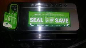 Food Saver 2 in 1 Vacuum Sealing Solution, New, No Box