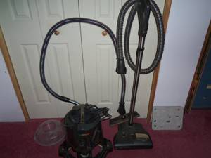 Rainbow vacuum cleaner with attachments (Camden,NY)