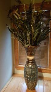 Floral Arrangement-YOUR CHOICE Vase & Florals _ $15 (North Bossier@I220)