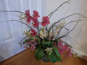 Gorgeous floral composition silk flowers orchids bamboo ceramic vase (Bellevue)