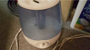 Humidifiers and air blower
