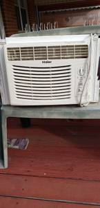 Haier window air conditioner 5,000 btu (Dundalk/charlesmont)