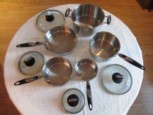 9 Pc. Stainless Steel Cookware Set (Mystic)