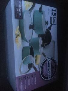 New 15 pc pots and pan set (Louisville)