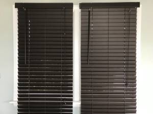 33.5'' x 48'' Faux wood blinds 2'' wide (ne philly)