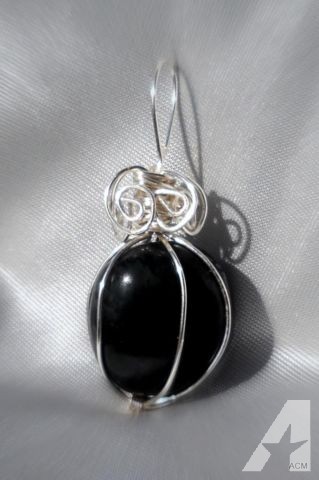 Black and Silver Striking Pendant