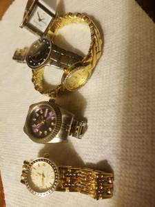 5 Womens luxury watches/Diamond (Okc)