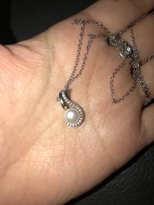 Pearl necklace with diamonds (Elk Grove)