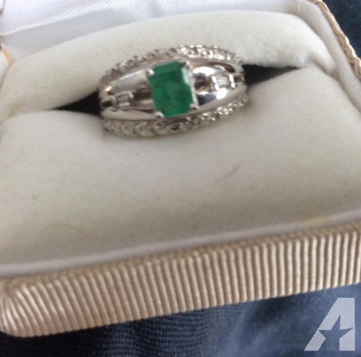 14KT Emerald Ring