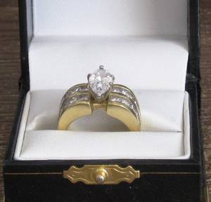 18 K 4.3 Carat Diamond Ring (Whitehall)