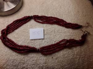 Beautiful red glass vintage bead necklace (saint paul)