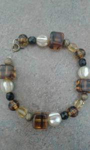 Bracelet vintage tigereye glass/amber/gold metal/pearls/black