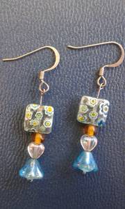 Earrings hippy chic blue/gold floral glass with hearts