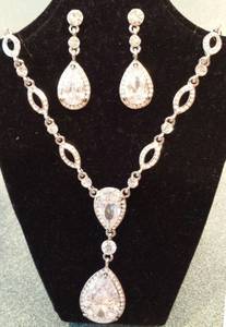 NEW Faux Diamond Silver Necklace and Earrings - Betrothed Wedding Gift (Wales