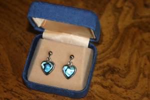 Perfect for Valentines Day New Drop Heart Shaped Drop Earrings (Bettendorf)