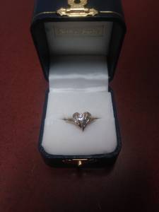 Heart shapped diamond engagement ring (El paso)