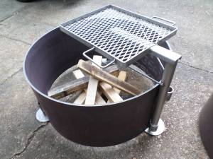 BBQ FIRE PIT RING. EXTRA HEAVY (mobile)