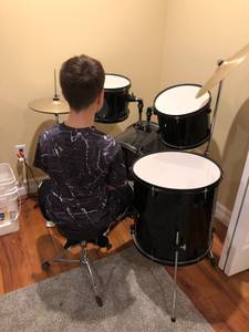 Child's drum set (Spokane)