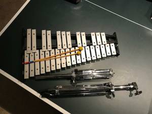 CB700 Xylophone with stand case
