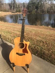 Like new Taylor 314ce - original paperwork/never been registered (columbia near