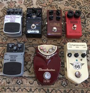 FS/FT Pedals,Valve Jr Amp,Speakers,Straps (Boothwyn)
