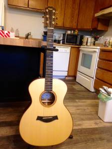Taylor 514 Fall LTD 2013 (Sultan)