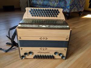 FS: Alpengold Button Accordion (Madison)