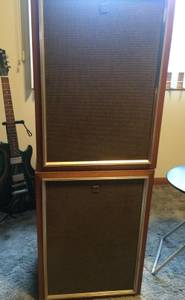 Pioneer speakers - pair (East troy)