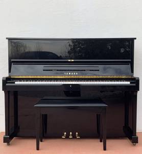 Yamaha U1 Studio Upright Piano (Tom Lepinski Piano)