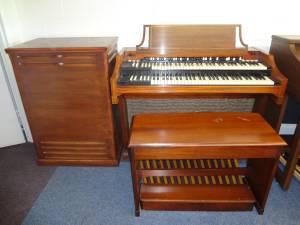 Musical Electronic Repair Organs, Digital Pianos, Keyboard, Amplifiers