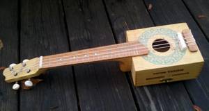 Cigar box ukulele acoustic/electric (spokane valley)