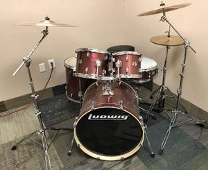 5 Piece Beautiful Ludwig Drum Set with Cymbals (Columbia, SC)