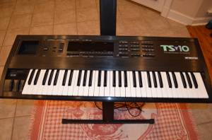 Ensoniq Ts-10 Synthesizer (Bartlett)