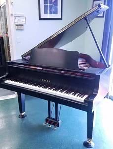 Yamaha piano GH1 in immaculate condition 100% MaDe in JaPaN (Cliffside Park)