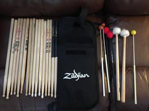 Zildjian Stick Bag with sticks and mallets (New London)