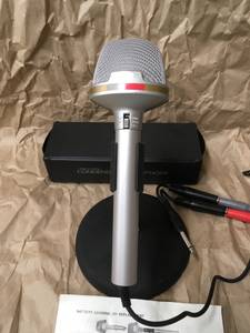 Microphone