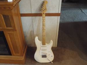 1983( American) Fender Stratocaster (Erie)