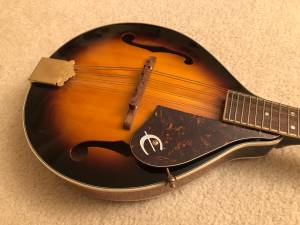 Epiphone MM-30 Acoustic/Electric Mandolin & Case (Downingtown)