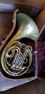 Holton French Horn (Lantana)