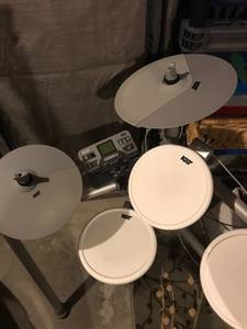 KAT kt2 electronic drum set (Ludington)