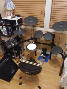 Yamaha DTX532K Electronic Drum Kit (Des Plaines)