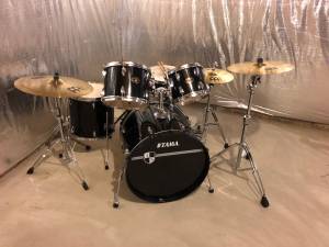 Tama Imperialstar 5 piece drum set (Clarksburg)