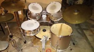 Harmony drum set - 5 drums, stands, and cymbals (East Lyme, ct)