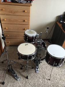 Pearl Roadshow Drums and Hardware (Grand Forks)