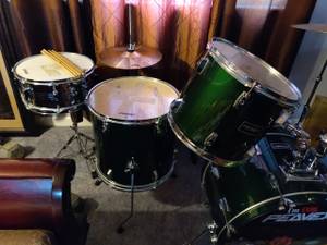 Peavy Drum Set