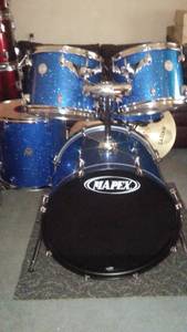 Mapex Horizon blue sparkle drums (portland)