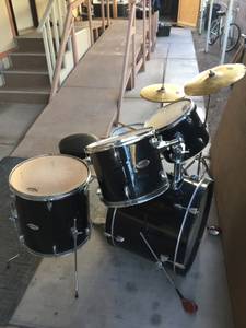 Drum kit (N las vegas)
