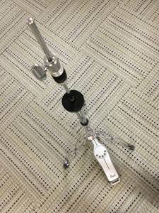 Pearl H830 Hi-Hat Stand, Demonator Style Long Footboard and Swivel Leg